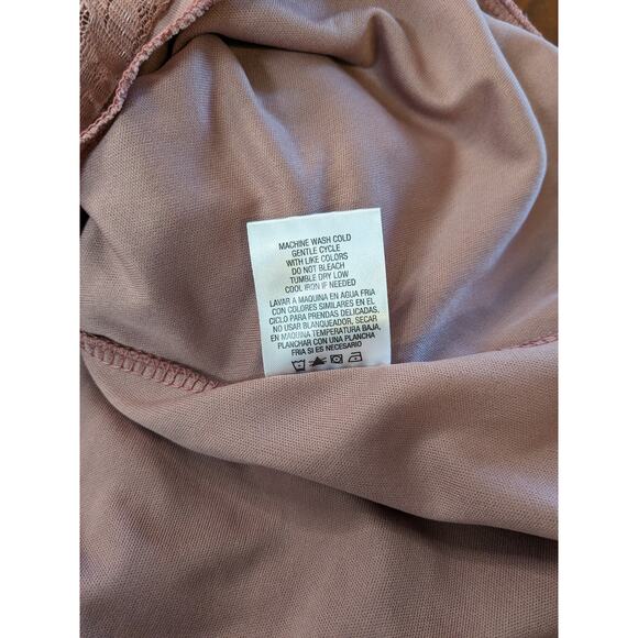 Adam Levine Lace Skirt Small Mauve Elastic Waist Micro Mini Lined Lacy Flowy - Picture 5 of 9